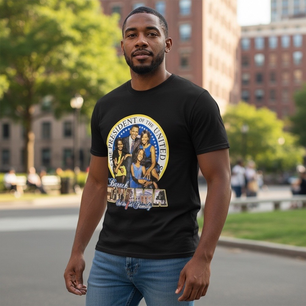 Vintage Barack Obama And the‎ First Family- Black T Shirt Size Small